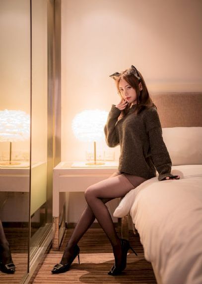 巨物撞击尤物少妇呻吟_超清电影免费在线