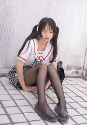 国产白丝喷水_HD全集在线观看