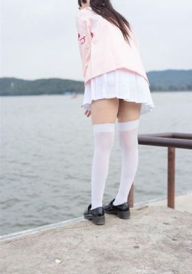 第一次处破女18分钟免费_十万网红美女美酱